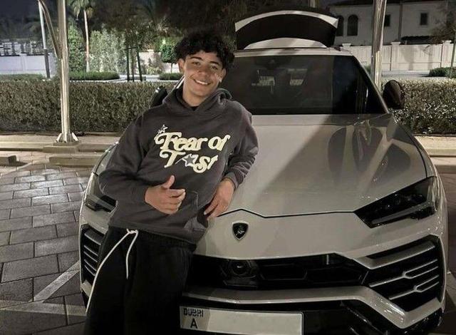 پلاک لامبورگینی اهدایی رونالدو به پسرش گران‌تر از خود ماشین است!