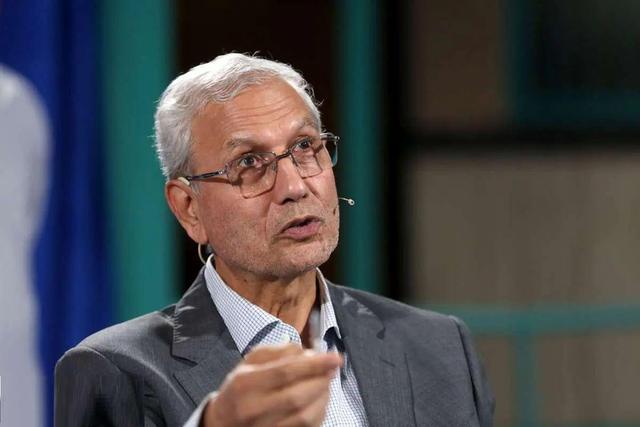 علی ربیعی، دستیار اجتماعی پزشکیان: ایرانِ پس از جنگ، به‌طور قطع سیاست اجتماعی متفاوتی می‌طلبد/ جریان‌هایی قوی در تلاش هستند تا با همان ابزار گذشته که مبنای تحلیل دشمن از مردم شده بود، حرکت کنند/ این عده کماکان به دنبال اقداماتی سلبی در مورد «پوشش» هستند؛ خیال این افراد تا هزینه‌ای سنگین به وجود نیاید، راحت نمی‌شود