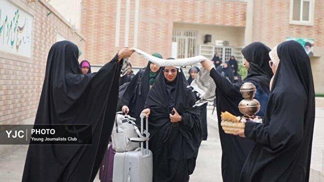 کاروان دانشجویی «شهیده ناهید فاتحی» از هرمزگان به راهیان نور شمال‌غرب اعزام شد