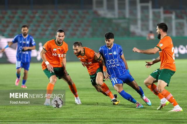 هشدار به استقلال برای دیدار با الوحدات