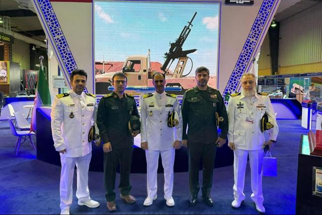 ورود هیات نظامی ایران به کراچی