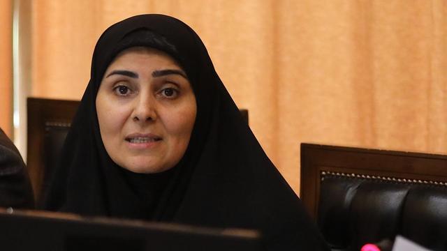 استماع گزارش وضعیت طرح‌های مسکن حمایتی و واگذاری زمین