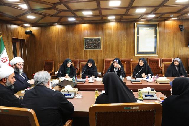 تأکید بر هم‌افزایی قانون و فرهنگ برای حل چالش‌های زنان و خانواده