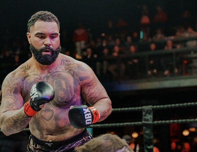 انفجار ۱۵ ثانیه‌ای استیوسون؛ قهرمان کشتی المپیک MMA را به لرزه درآورد+ ویدیو