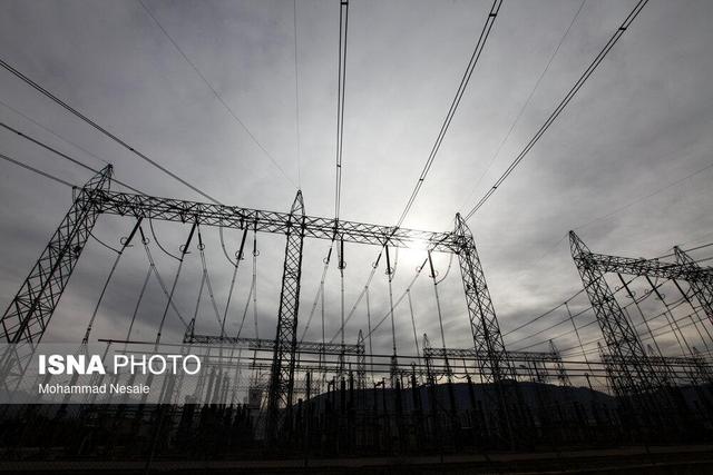 حسینی: صنایع به تعهدات خود در تامین برق عمل نکرده‌اند