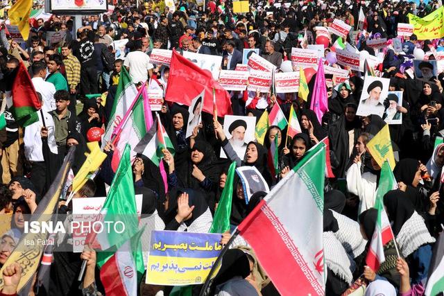 نماینده سابق گلپایگان: ۱۳ آبان، نماد مبارزه با سیاست‌های آمریکا است/ اجازه تفرقه‌افکنی ندهیم