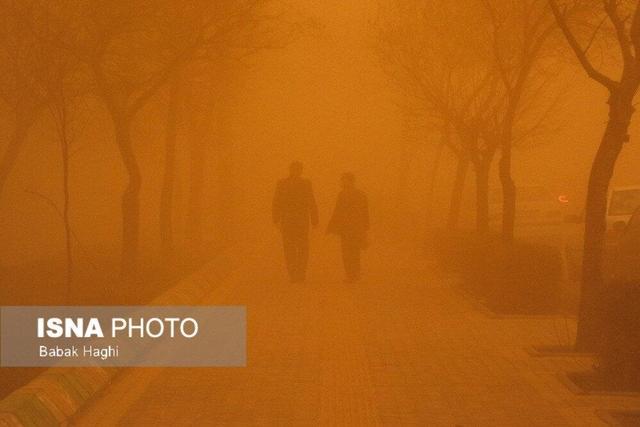 هشدار نارنجی برای جنوب کشور/ وقوع طوفان گرد و خاک