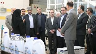 بازدید مسئولان قضایی استان آذربایجان غربی از دو واحد تولیدی در ارومیه/موافقت با درخواست اشتغال ۳۵ زندانی در کارخانه اروم آدا