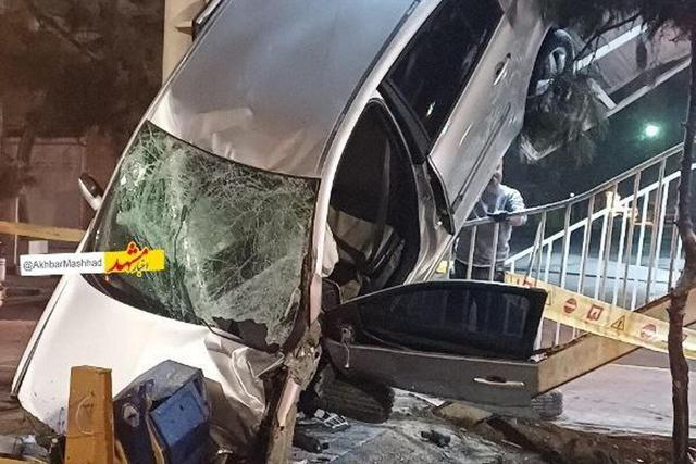 ببینید | سانحه رانندگی بسیار عجیب بامداد امروز در مشهد