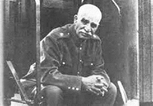 عکس/ رختخواب رضاشاه در کاخ سعدآباد