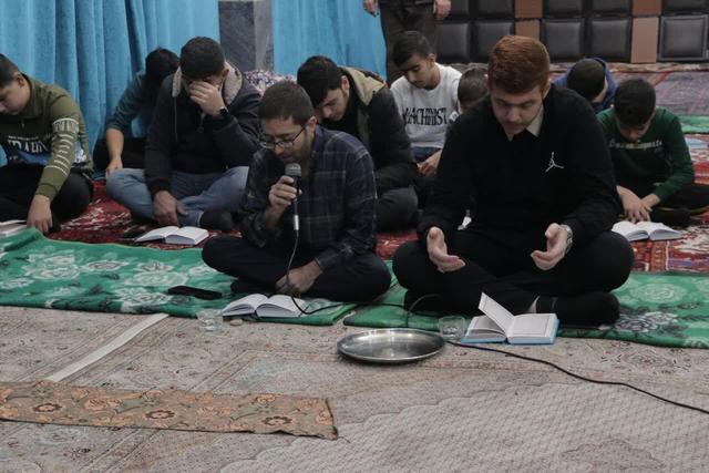 مسجدی که نبض تپنده آن در دستان نوجوانان است