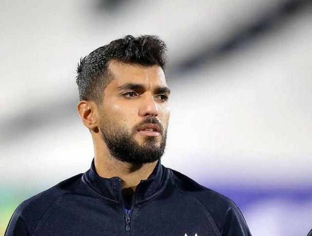 پست قدیمی نیک‌نفس دردسرساز شد/ حاشیه تازه برای بازیکن جدید فجرسپاسی