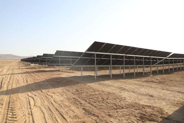۷۲ مگاوات نیروگاه خورشیدی در خراسان جنوبی متصل به شبکه برق است