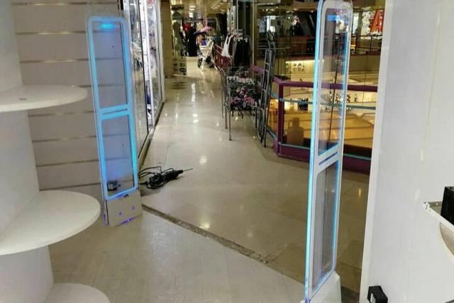 سیستم نظارت الکترونیکی(EAS) راهکار پیشرفته برای پیشگیری از سرقت در فروشگاه ها