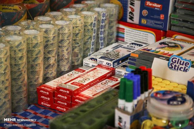 اهمیت خرید کالای ایرانی را توضیح دهیم؛ جنس چینی در دست کودکان محروم!