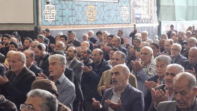 اقامه نماز باران در حرم مطهر امام رضا(ع)