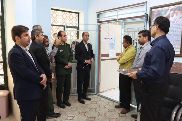 فرماندار دشتی: فعالیت‌های تحقیقی دانش‌آموزی حمایت می‌ شود