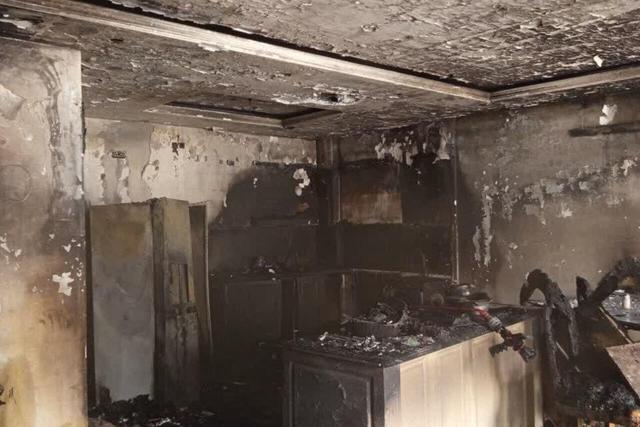 نجمی: ۵ شهروند مشهدی از حریق یک آپارتمان نجات یافتند