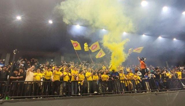 تصاویری از بازی تیم بسکتبال کاله و پترونوین