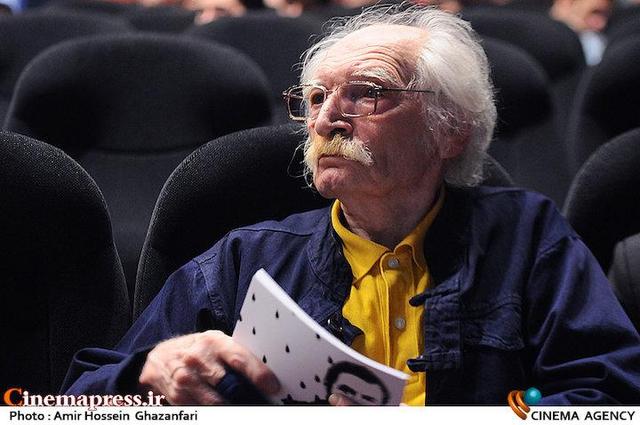 چهار نمایش‌نامه و یک فیلم‌نامه‌ از «محمود دولت‌آبادی» منتشر شد