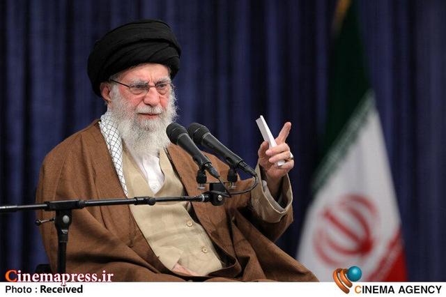 اختلاف «آمریکا» و «جمهوری اسلامی» اختلافی ذاتی است/ ذات استکباری «آمریکا» چیزی جز «تسلیم» را قبول نمی‌کند/ علاج بسیاری از «مشکلات» در «قوی شدن» است