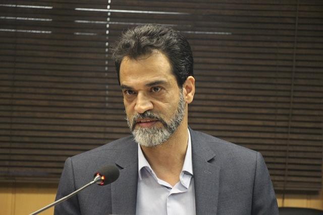 ویرایش ضعیف کتاب باعث ناهماهنگی در خوانش متن شده است