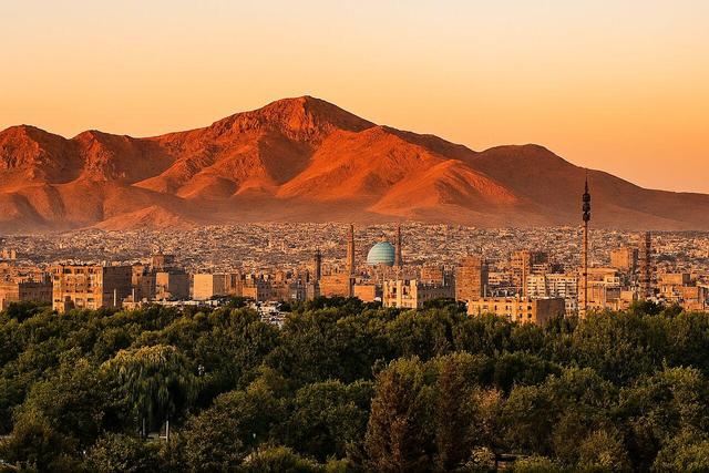 جای خالی معنا در منظر اراک