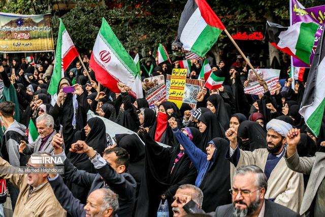 راهپیمایی ۱۳ آبان با شعار «متحد و استوار مقابل استکبار» در مازندران برگزار می‌شود