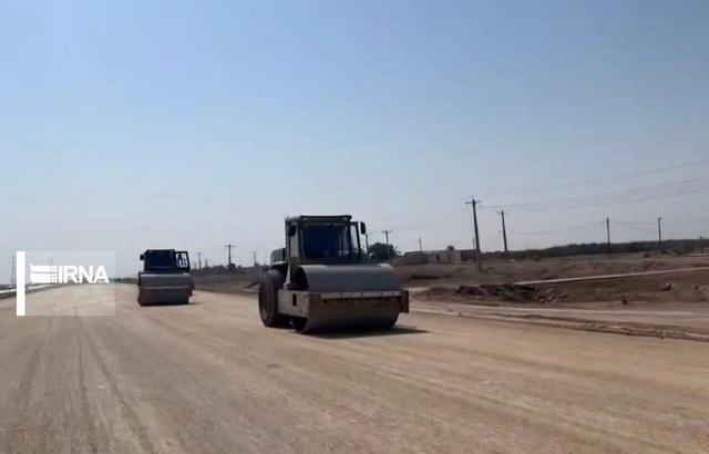 جاده آبادان – اروندکنار در مسیر تکمیل + فیلم