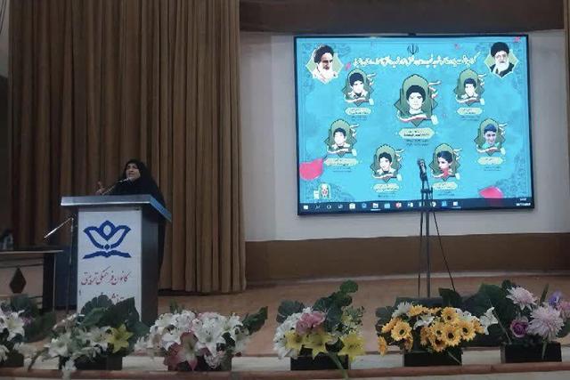 خواهر شهیدان فهمیده : ملت ایران روز ۱۳ آبان فریاد مرگ بر آمریکا را محکم تر سر می دهد