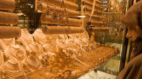 خرید طلا از مغازه یا بورس؛ کدام بهتر است