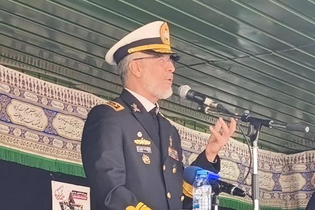 امیر سیاری: اتحاد و انسجام، رمز موفقیت ملت ایران در برابر استکبار است