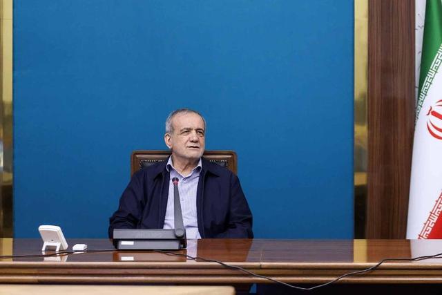 ابلاغ سیاست‌­ها و اقدامات فرهنگی، اجتماعی، رسانه‌­ای، علمی فناوری ناظر به شرایط ویژه کشور