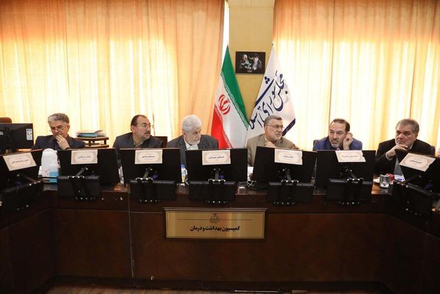 نشست اعضای کمیسیون بهداشت با حضور وزیر بهداشت و درمان