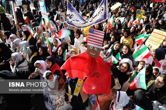 راهپیمایی گرامیداشت روز ۱۳ آبان - اهر