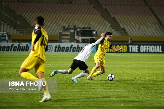 سپاهان در آخرین ثانیه از شکست برابر آخال فرار کرد