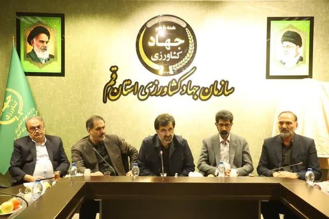 استاندار قم: با همدلی مدیران، ۲۵۰۰ مگاوات برق در استان قم تولید می‌شود