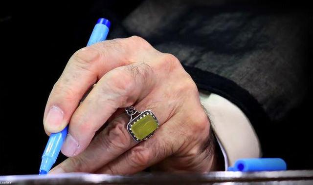 غزل تازه سروده رهبر انقلاب منتشر شد؛ صبح است جانا شوری به پا کن... + متن غزل