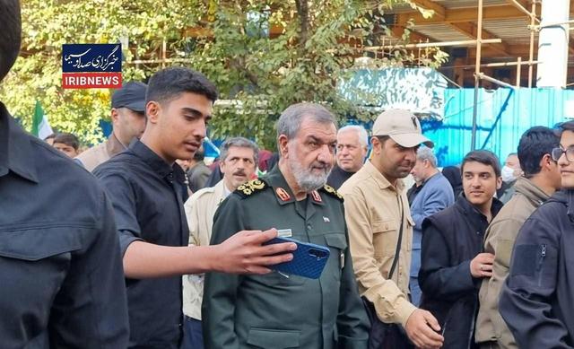 اشتباه بزرگ آمریکا و اسرائیل به روایت محسن رضایی/ رمضان شریف: بیش از ۷۰ درصد مردم آمریکا معتقدند راهی که ترامپ می رود منجر به فروپاشی آمریکا خواهد شد