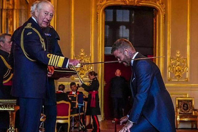 ببینید | سِر دیوید؛ نشان شوالیه روی سینه بکام