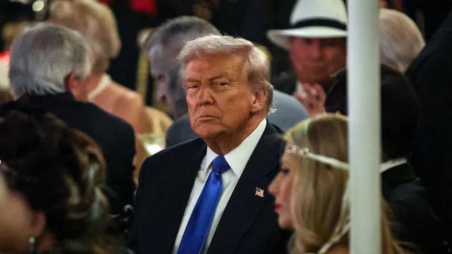 سی ان ان: ترامپ در حال تکرار اشتباه بایدن است!