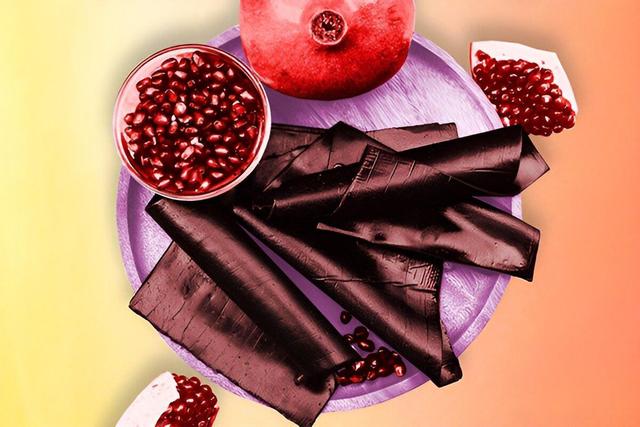 روش تهیه لواشک انار با دانه انار | چطور لواشک انار را خشک کنیم؟ ؛ علت کپک زدن لواشک هنگام خشک شدن