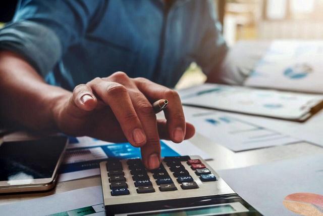 ۲۰ میلیارد دلار معافیت مالیاتی در جیب یک‌درصدی‌ها