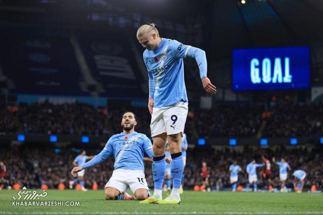 مقایسه‌ بچه غول با مسی و رونالدو؟ هالند: پاسخ داد/ مهاجم نروژی فاش کرد؛ راز جشن گل رباتی و مهارت فرار از تله آفساید!