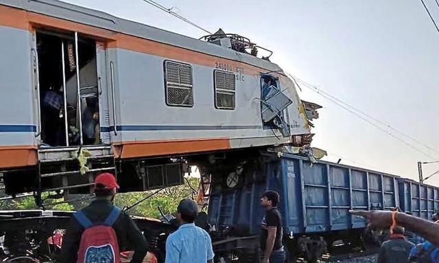 حادثه ریلی در هند هشت کشته بر جای گذاشت