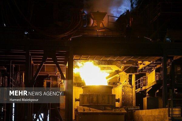 اینفوگرافیک؛ تولید سالیانه ۱۵۰۰ تن محصولات فولادی در استان خراسان رضوی