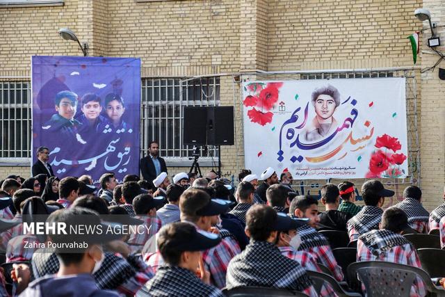 ۱۳ آبان نماد عظمت ملت ایران اسلامی است