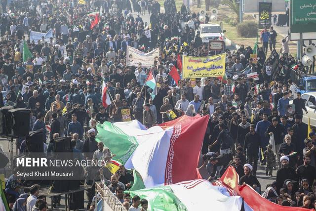 آیت الله جزایری: ایران نماد قدرت جهان اسلام است و هرگز تسلیم نمی شود