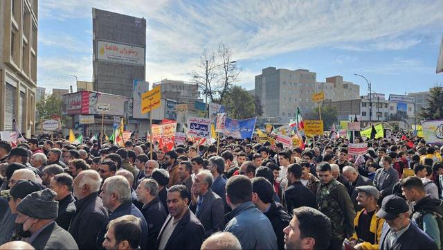 فریاد استکبارستیزی مردم اردبیل در راهپیمایی ۱۳ آبان