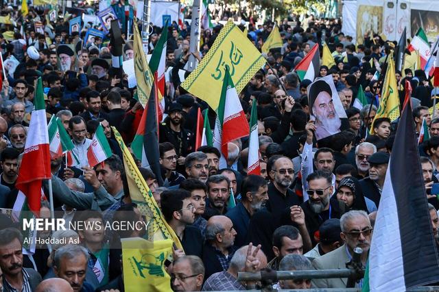 درخشش حماسه ۱۳ آبان در کلاله با حضوری پرشور